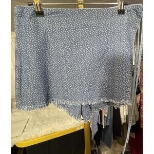 Thread & Supply Denim Wrap Skort Shorts Ditsy Pattern Frayed Raw Hem Sz Med